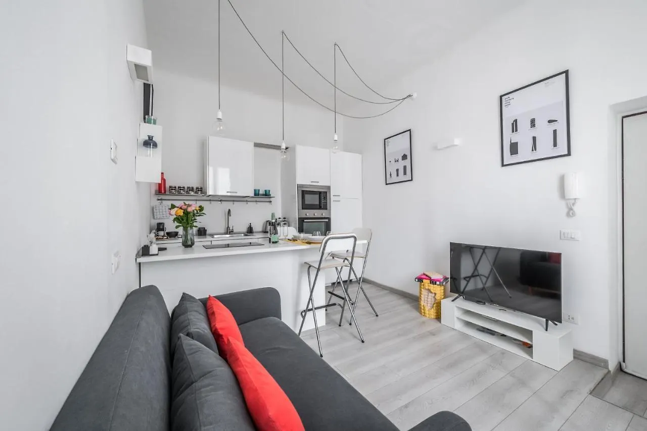 Apartment The Minimal Chic Home - Isola District Milan